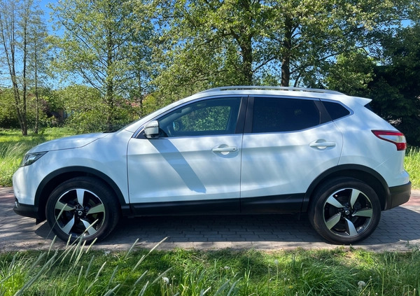 Nissan Qashqai cena 56990 przebieg: 117000, rok produkcji 2016 z Bisztynek małe 466